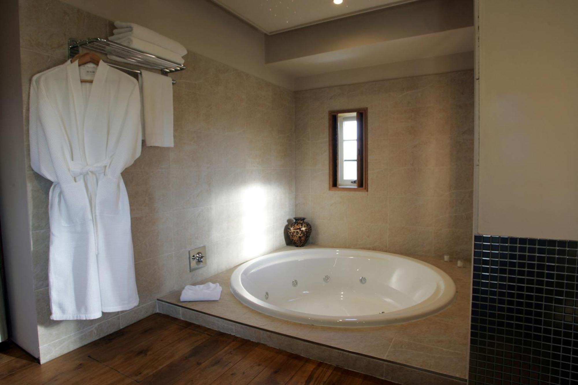 Glenskirlie Castle Hotel 班克内克 外观 照片