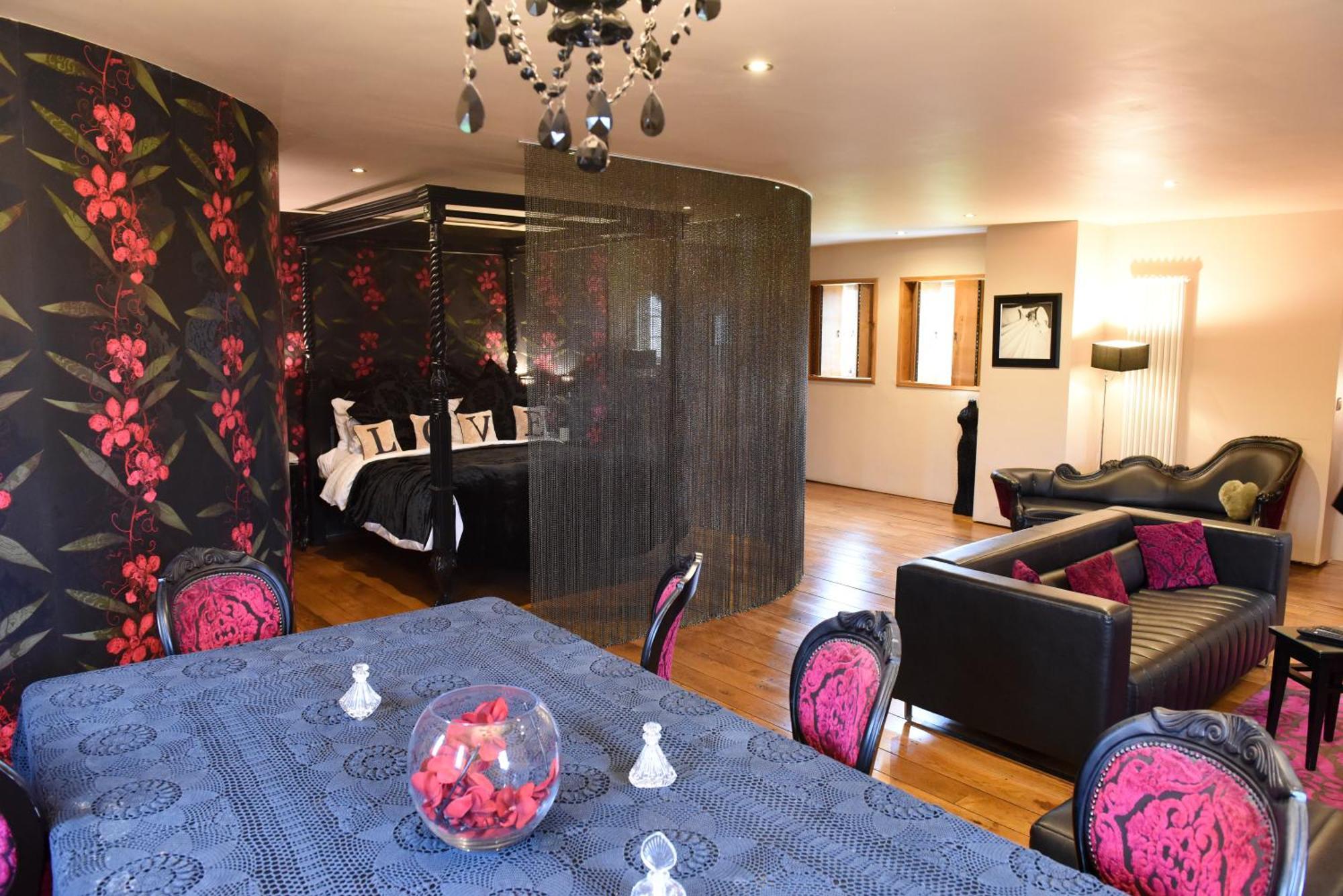 Glenskirlie Castle Hotel 班克内克 外观 照片