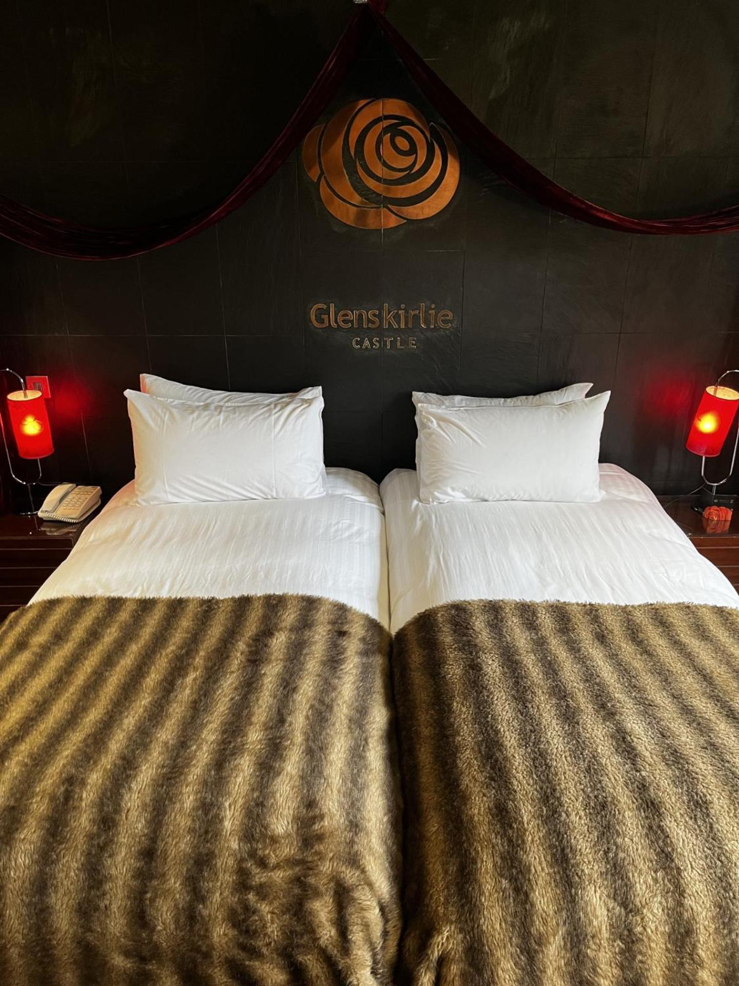 Glenskirlie Castle Hotel 班克内克 外观 照片